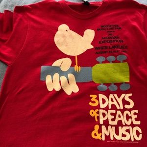 Nice, like new, Woodstock tshirt